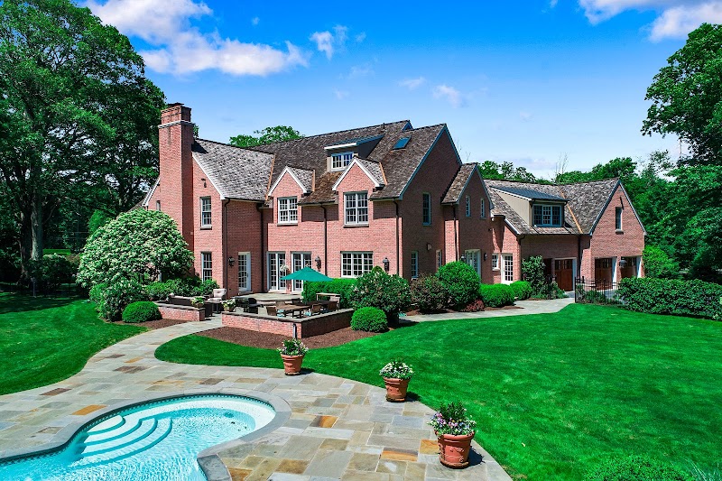 The Lighthouse Recovery Residences and Recovery Support Services - Photo 2