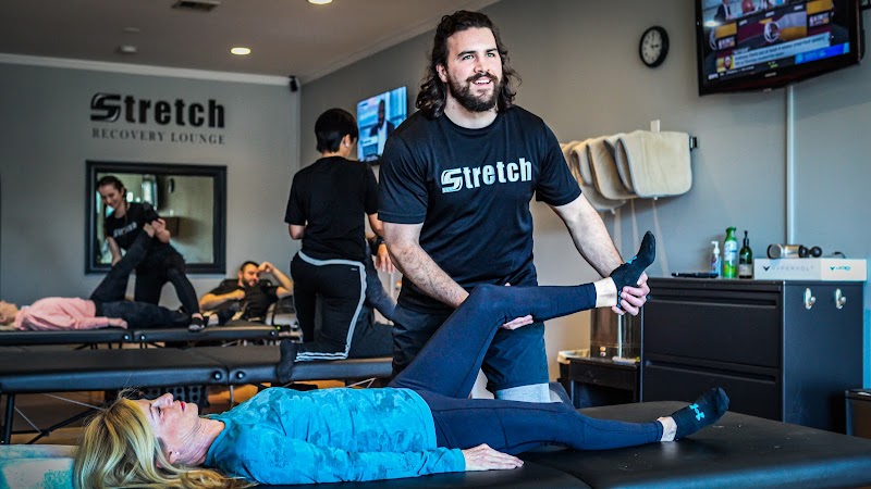 Stretch Recovery Lounge - NYC Upper East - Photo 2